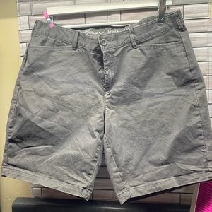 Eddie Bauer women’s legand wash stretch shorts 16W